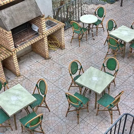 Le Cheval Noir Paris Pantin