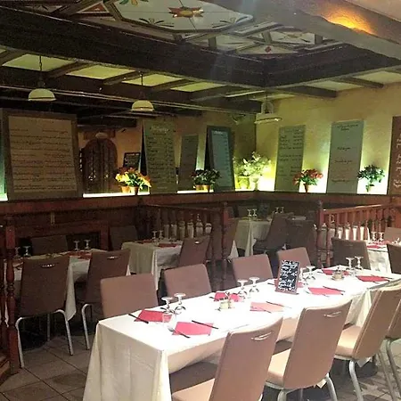 Le Cheval Noir Paris Hotel 2*