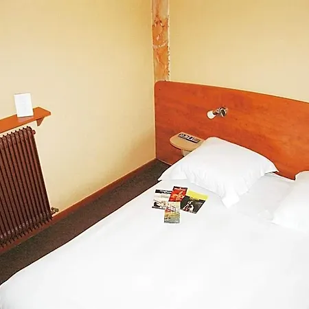 Le Cheval Noir Paris Hotel 2*