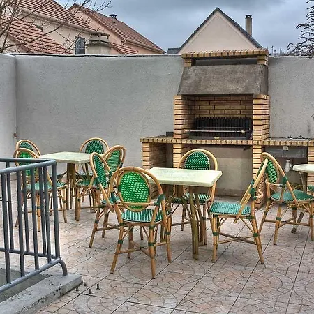 Hotel Le Cheval Noir Paris Pantin
