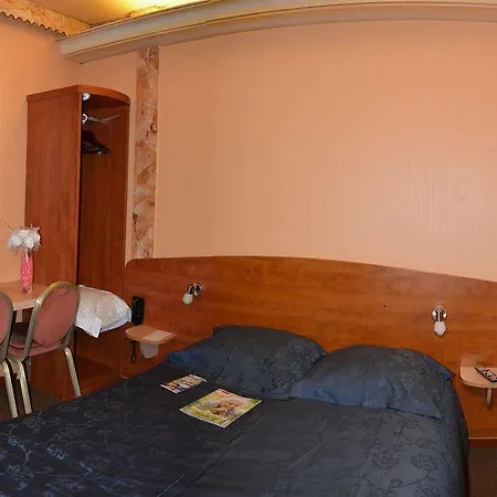 Hotel Le Cheval Noir Paris
