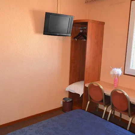 Le Cheval Noir Paris Hotel 2*