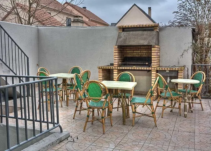 Hotel Le Cheval Noir Paris Pantin