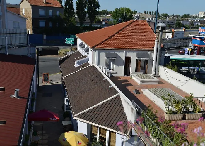 Le Cheval Noir Paris Pantin